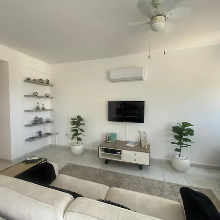 Our Little Hideaway דירה
